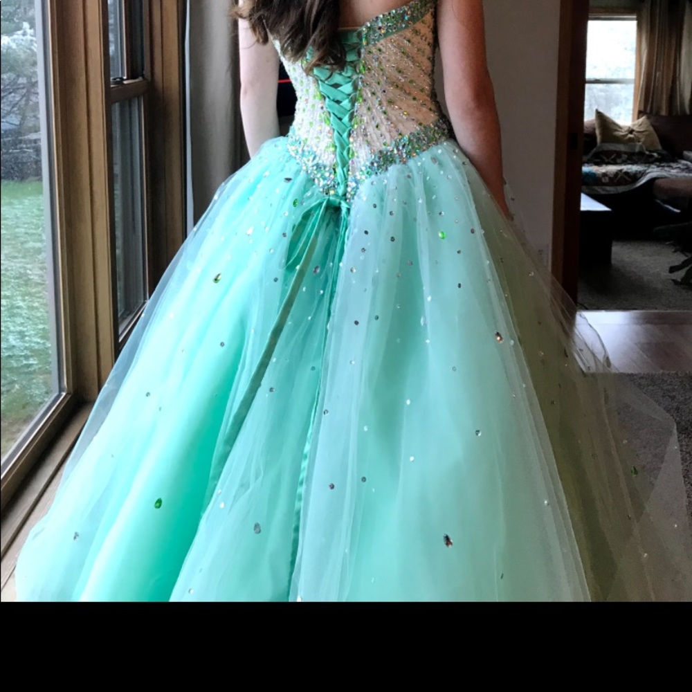 Prom dress